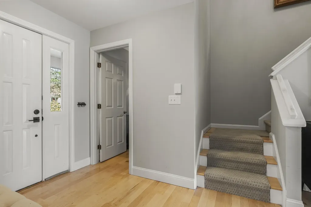 37 Wildwood Drive Cape Elizabeth ME 04107