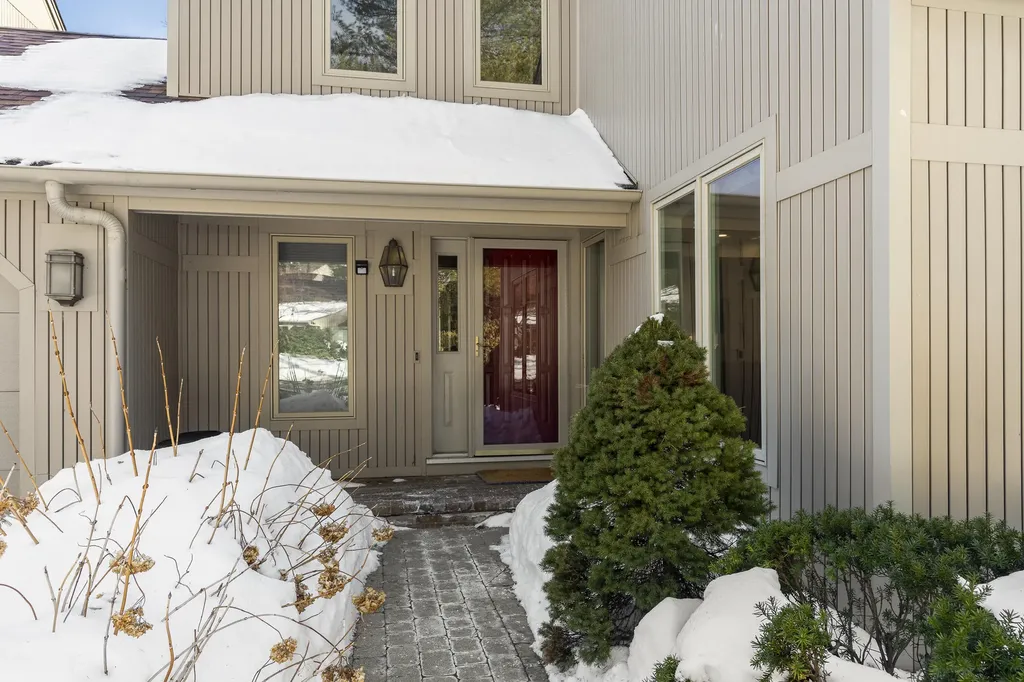 37 Wildwood Drive Cape Elizabeth ME 04107