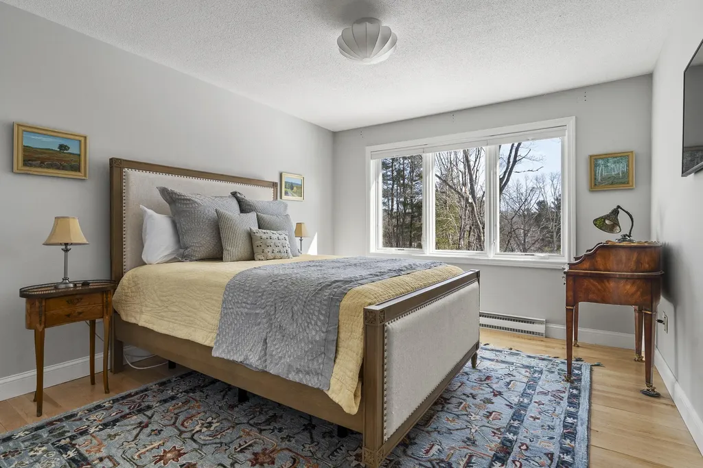37 Wildwood Drive Cape Elizabeth ME 04107