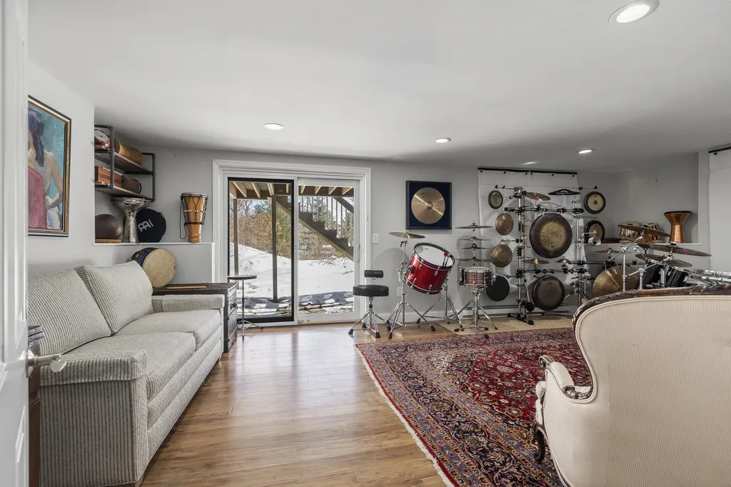 37 Wildwood Drive Cape Elizabeth ME 04107