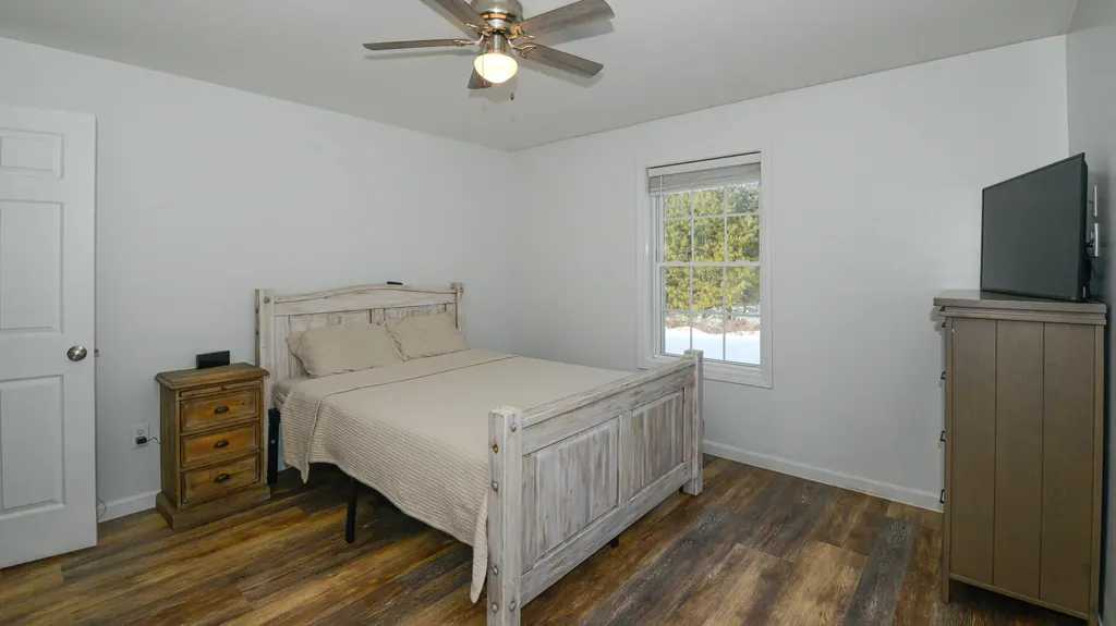 7 Silver Way Oxford ME 04270