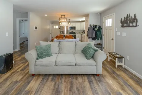 7 Silver Way Oxford ME 04270