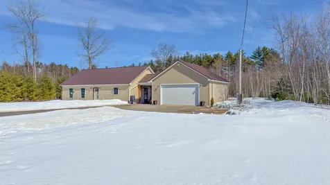 7 Silver Way Oxford ME 04270