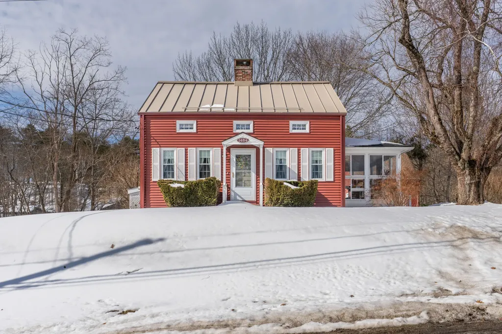 1484 Washington Street Bath ME 04530