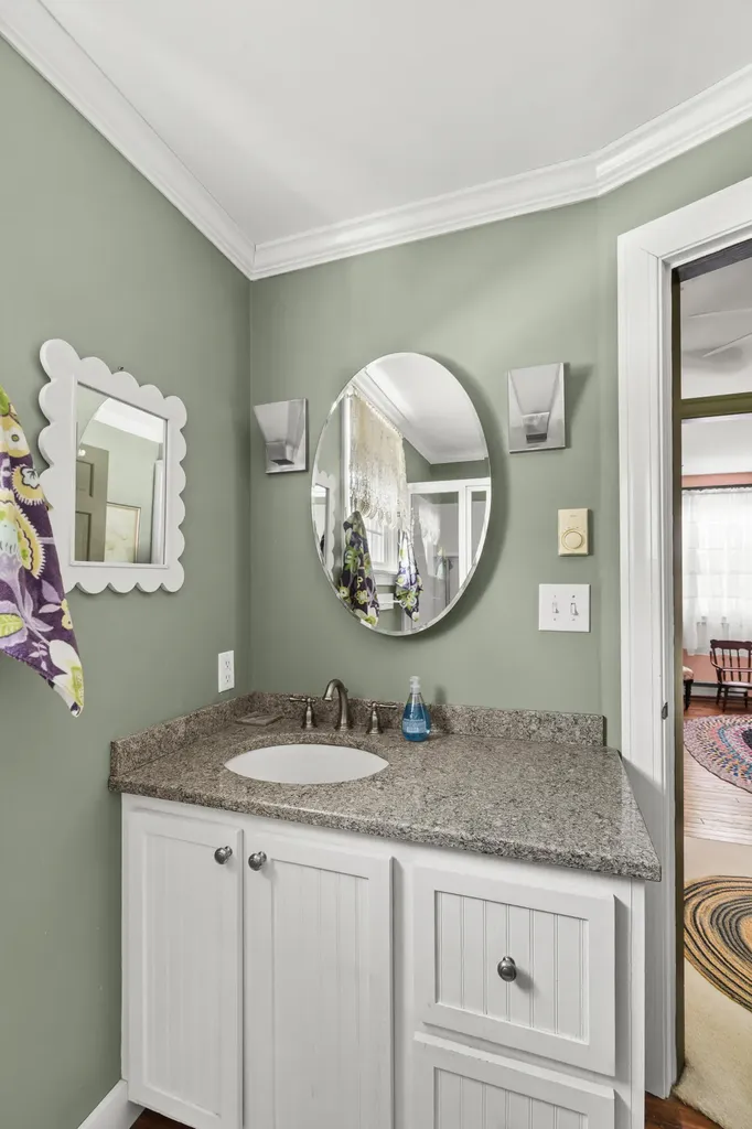 1484 Washington Street Bath ME 04530