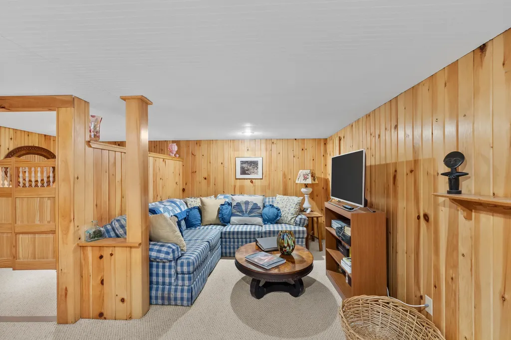 1484 Washington Street Bath ME 04530