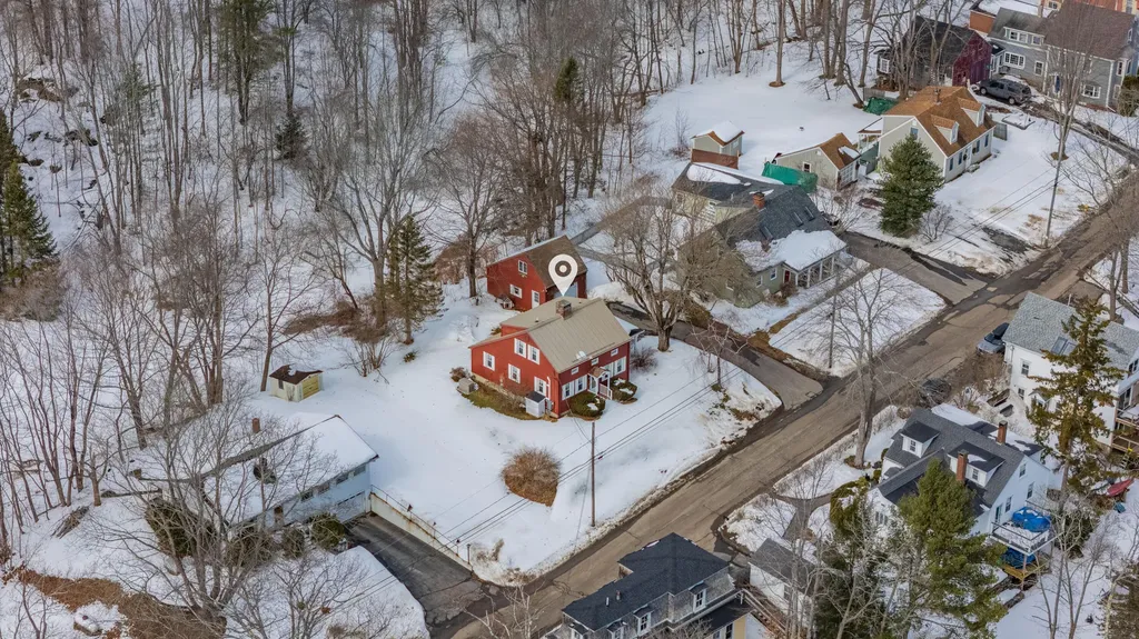 1484 Washington Street Bath ME 04530