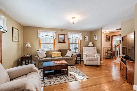 7 Aspen Lane Gorham ME 04038