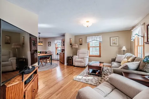 7 Aspen Lane Gorham ME 04038