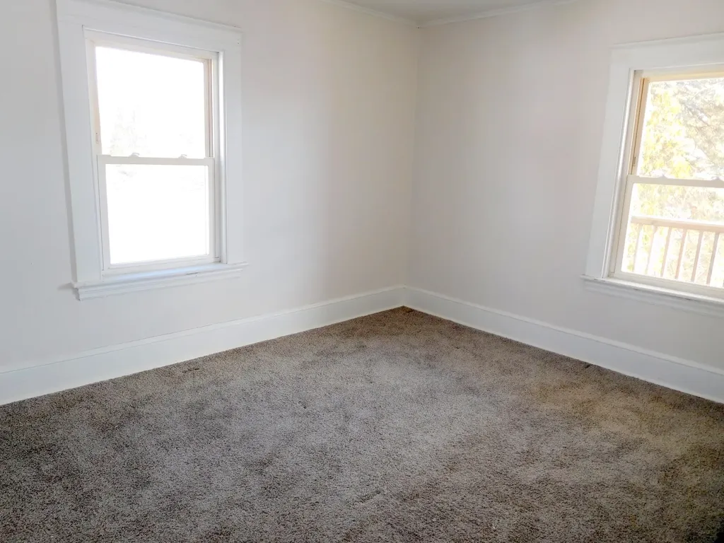 85 Androscoggin Avenue Lewiston ME 04240