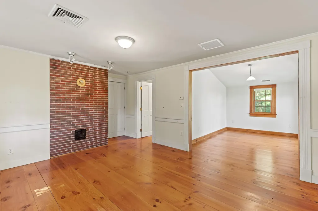 445 Greely Road Extension Cumberland ME 04021