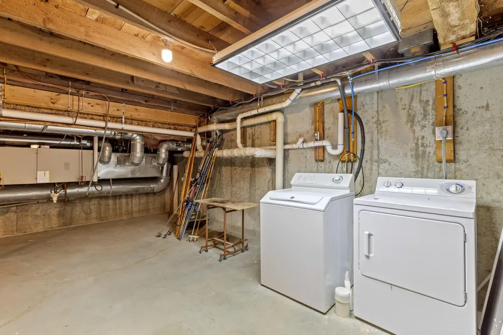 445 Greely Road Extension Cumberland ME 04021