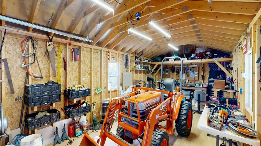 316 Pond Road Wayne ME 04284