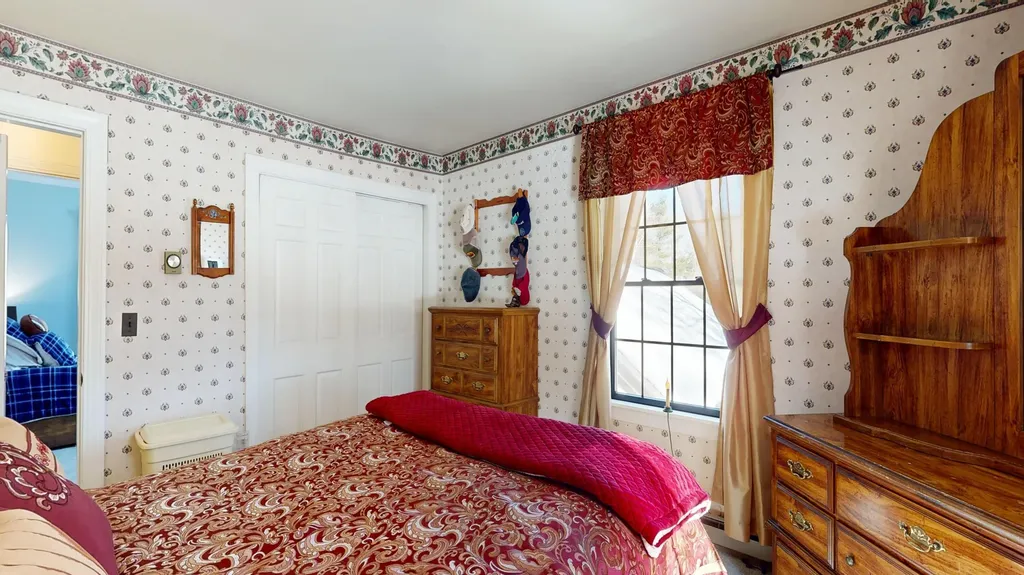 316 Pond Road Wayne ME 04284