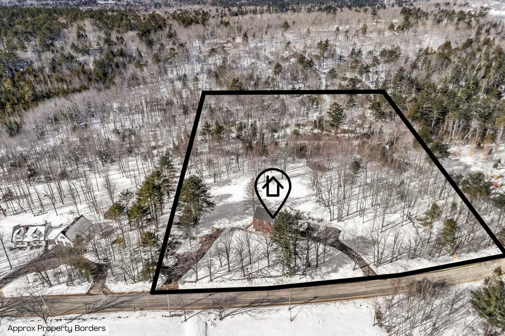 316 Pond Road Wayne ME 04284