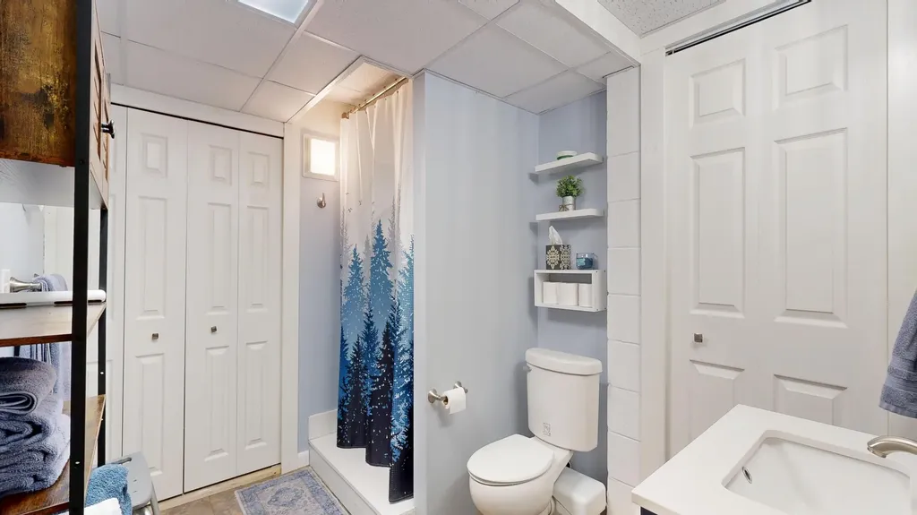 316 Pond Road Wayne ME 04284