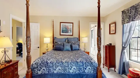 316 Pond Road Wayne ME 04284