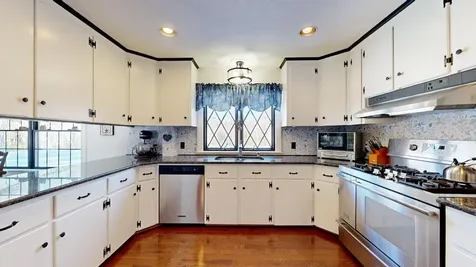 316 Pond Road Wayne ME 04284