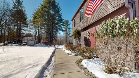 316 Pond Road Wayne ME 04284
