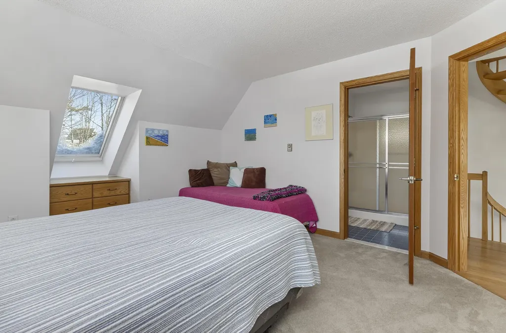 146 W Grand Avenue Old Orchard Beach ME 04064