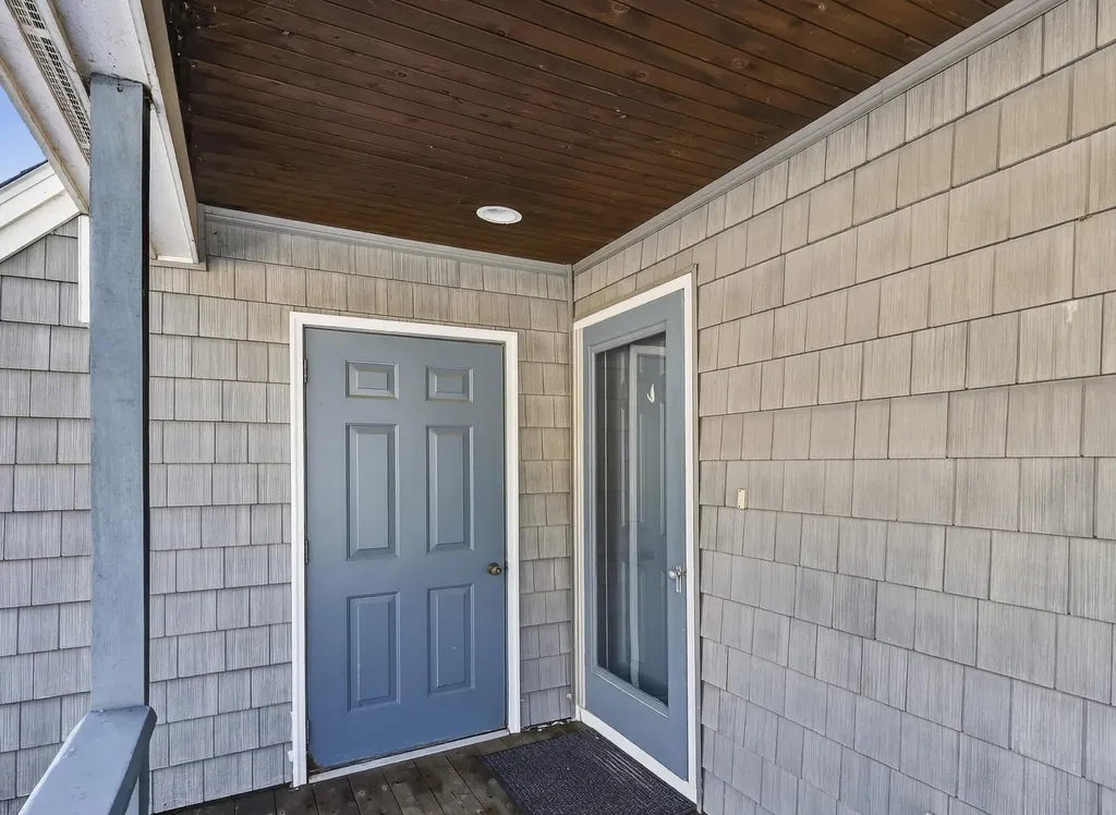 146 W Grand Avenue Old Orchard Beach ME 04064