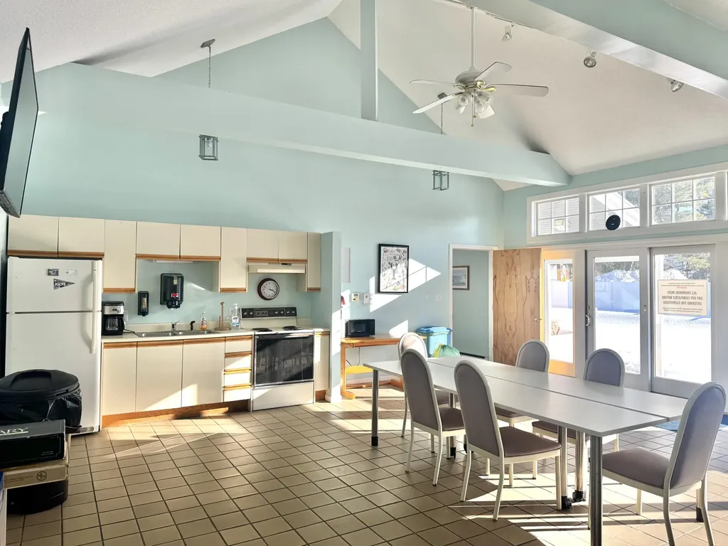 146 W Grand Avenue Old Orchard Beach ME 04064