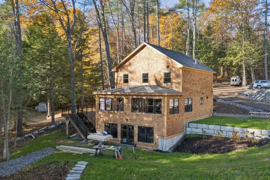 90 Macomber Road Readfield ME 04355