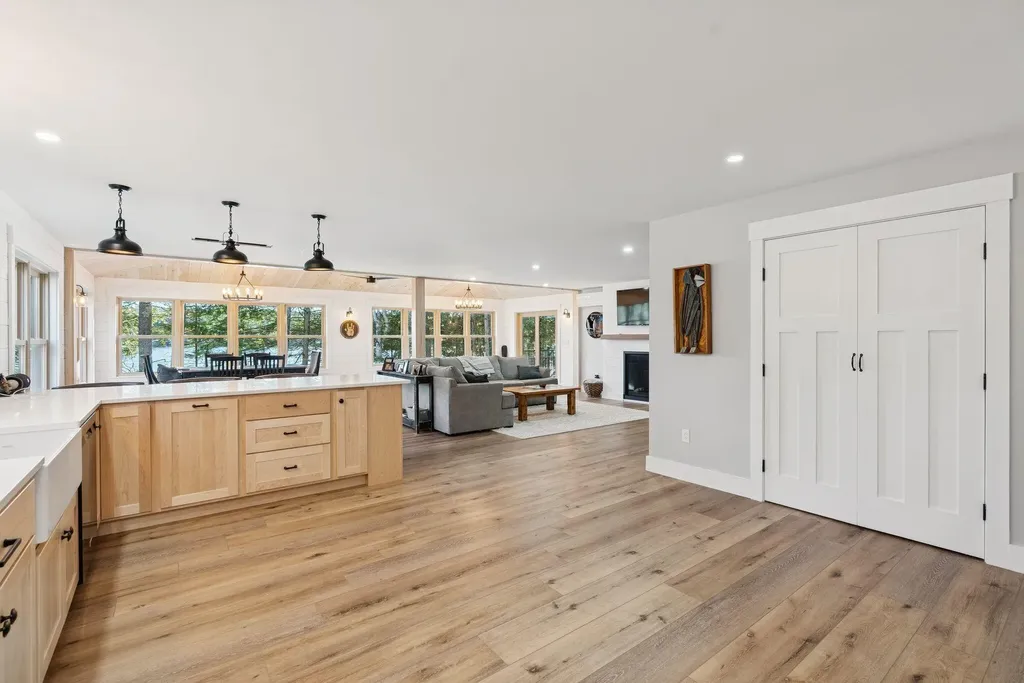 90 Macomber Road Readfield ME 04355