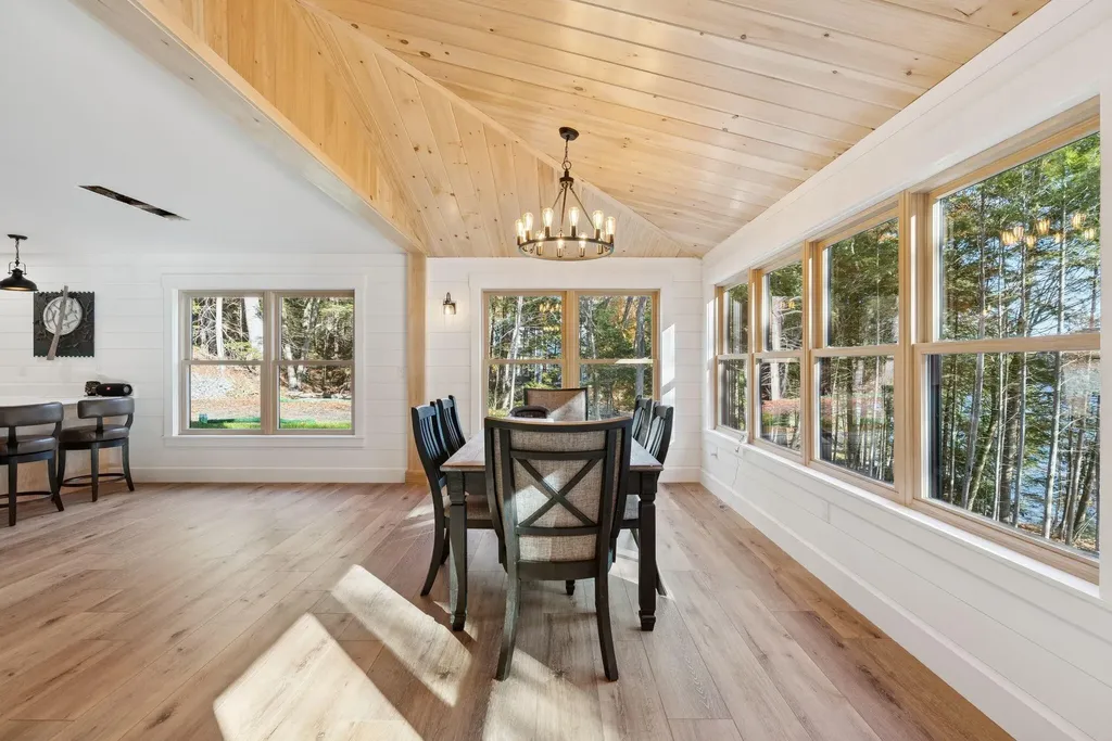 90 Macomber Road Readfield ME 04355