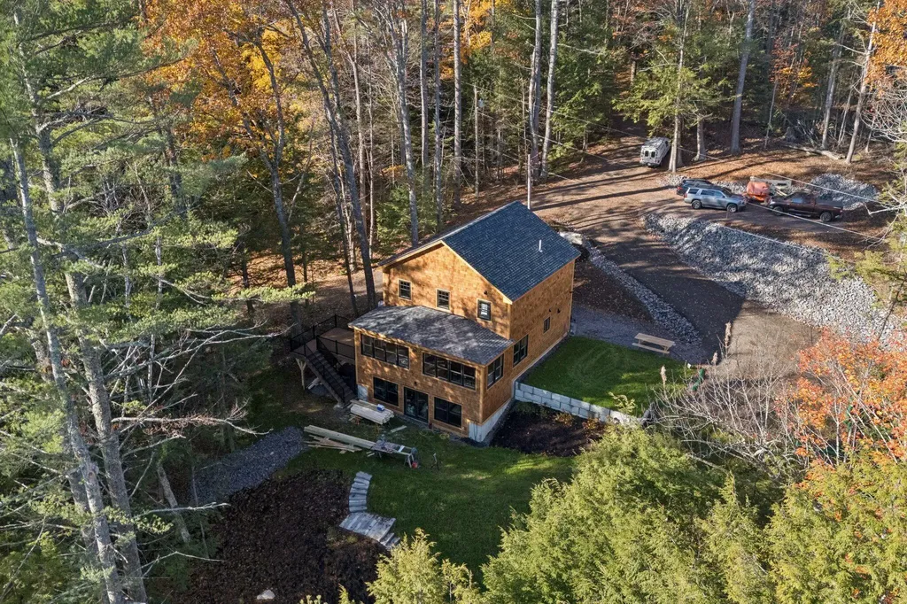 90 Macomber Road Readfield ME 04355