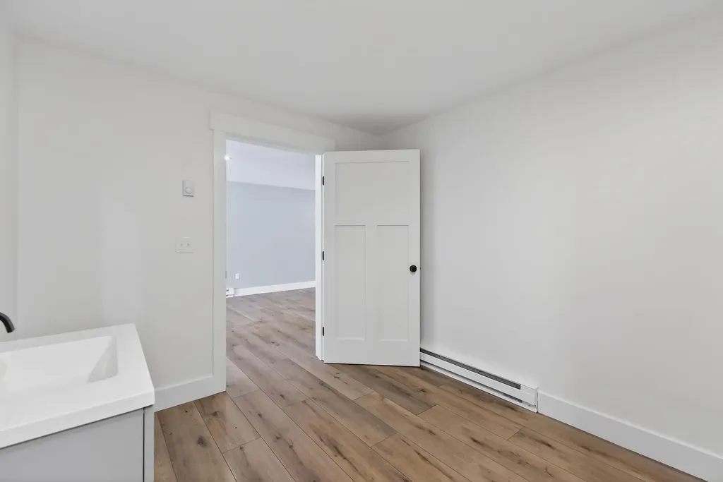 90 Macomber Road Readfield ME 04355