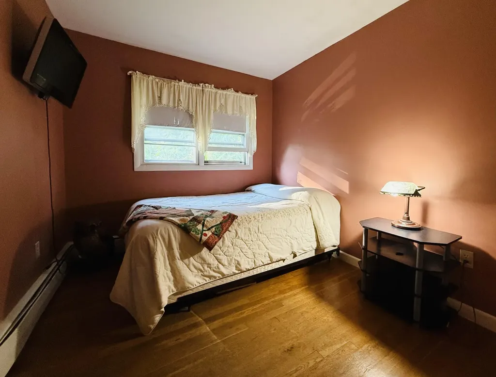 6 Lorraine Avenue Brewer ME 04412
