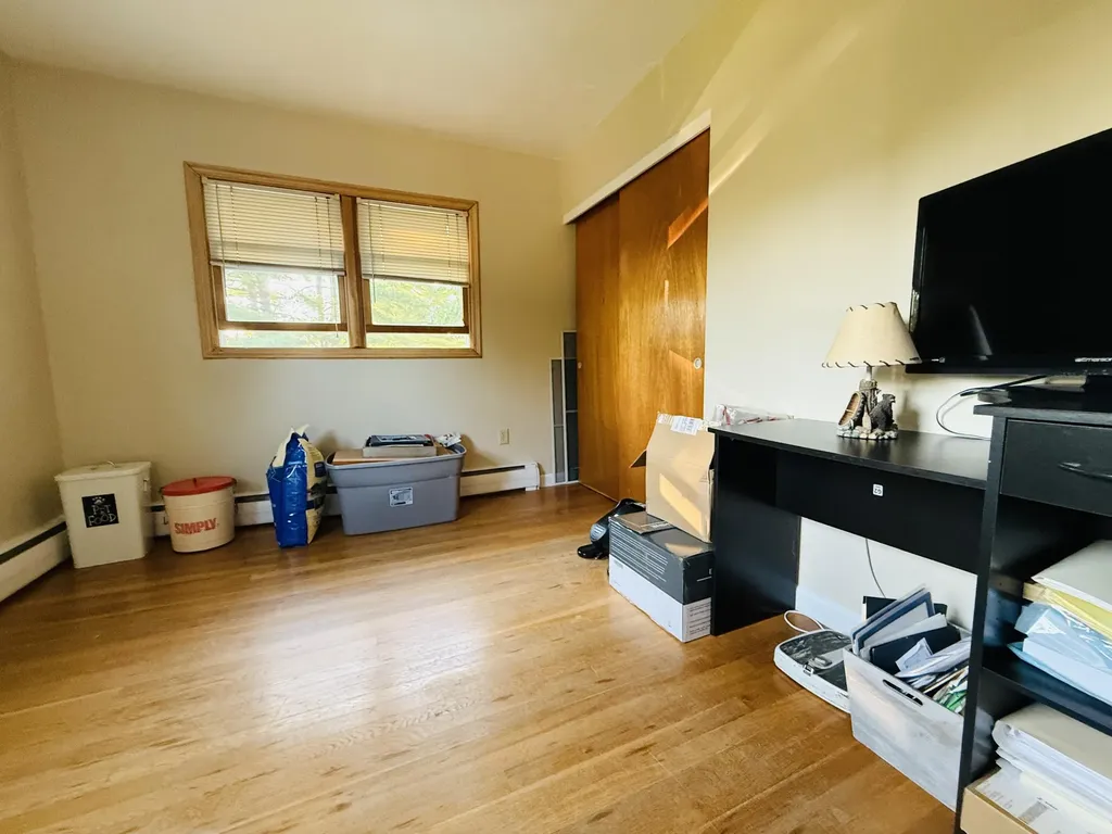 6 Lorraine Avenue Brewer ME 04412
