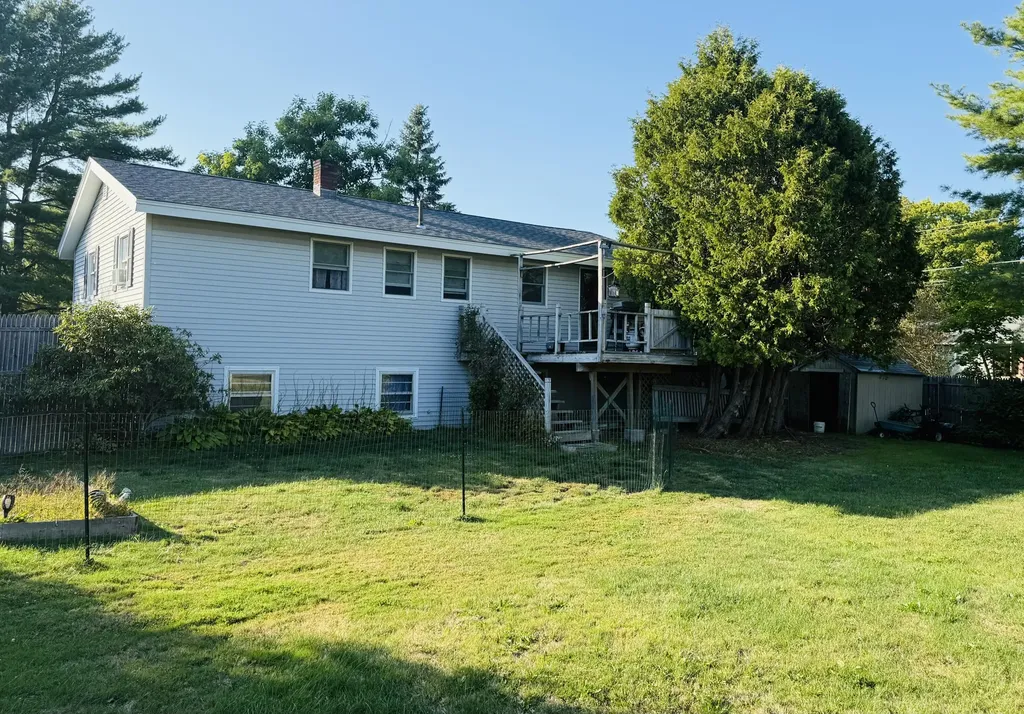 6 Lorraine Avenue Brewer ME 04412