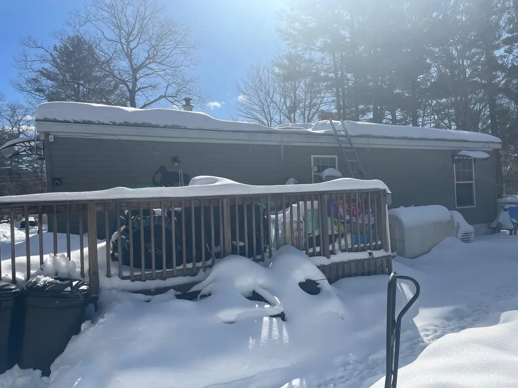 8 Hemlock Street Lebanon ME 04027