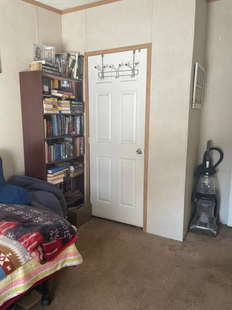 8 Hemlock Street Lebanon ME 04027