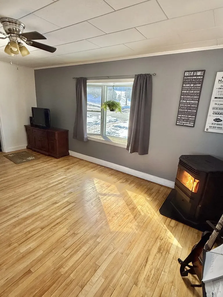 362 Saint Thomas Street Madawaska ME 04756