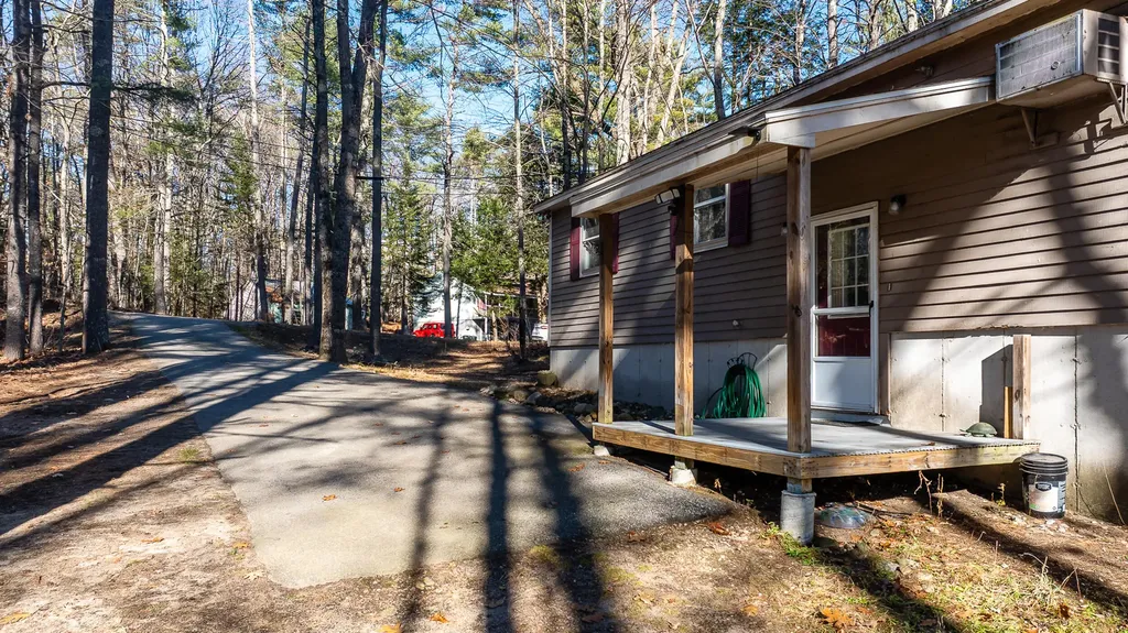 157 Silver Lane Limerick ME 04048