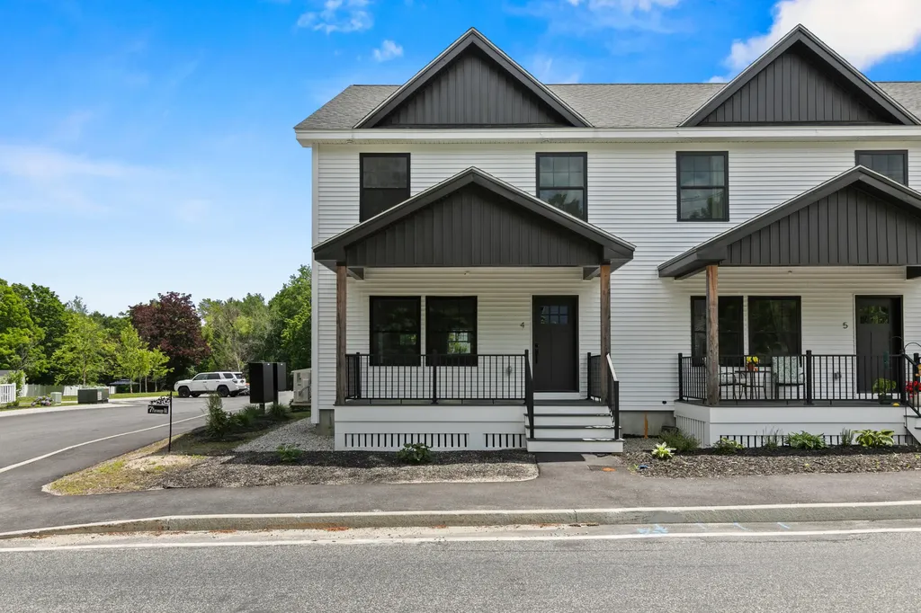 7 Parsonage Road North Yarmouth ME 04097