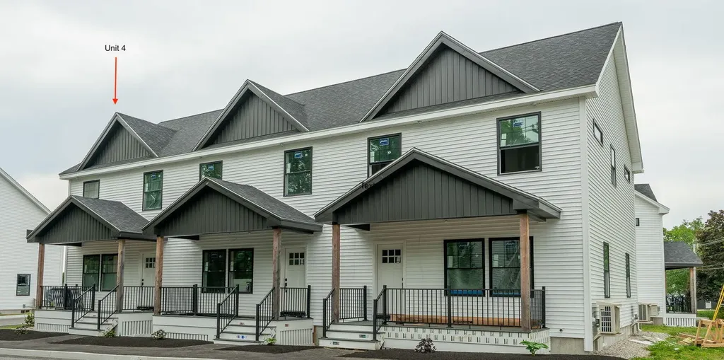 7 Parsonage Road North Yarmouth ME 04097