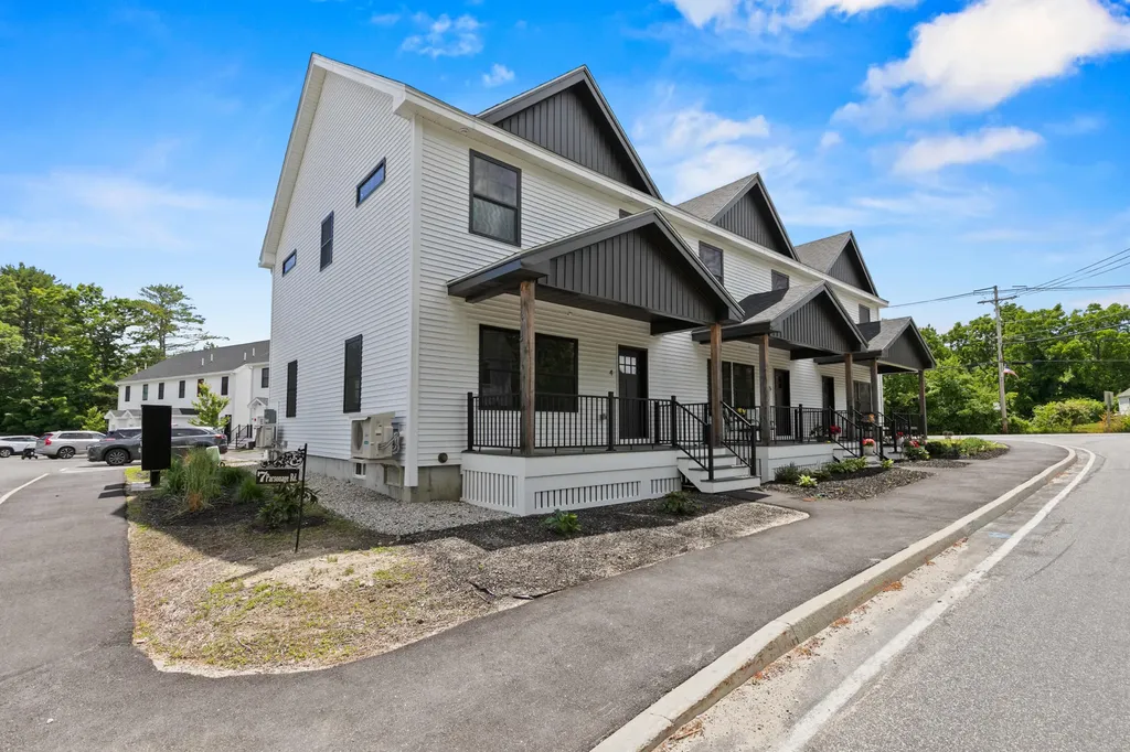 7 Parsonage Road North Yarmouth ME 04097