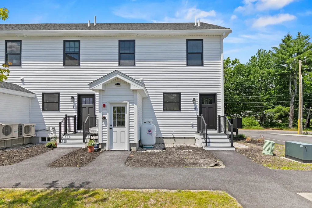 7 Parsonage Road North Yarmouth ME 04097