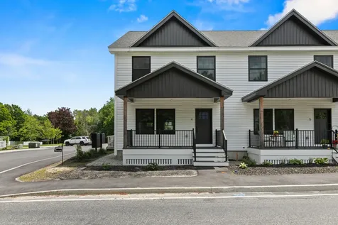 7 Parsonage Road North Yarmouth ME 04097