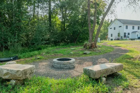 7 Parsonage Road North Yarmouth ME 04097