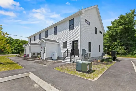 7 Parsonage Road North Yarmouth ME 04097