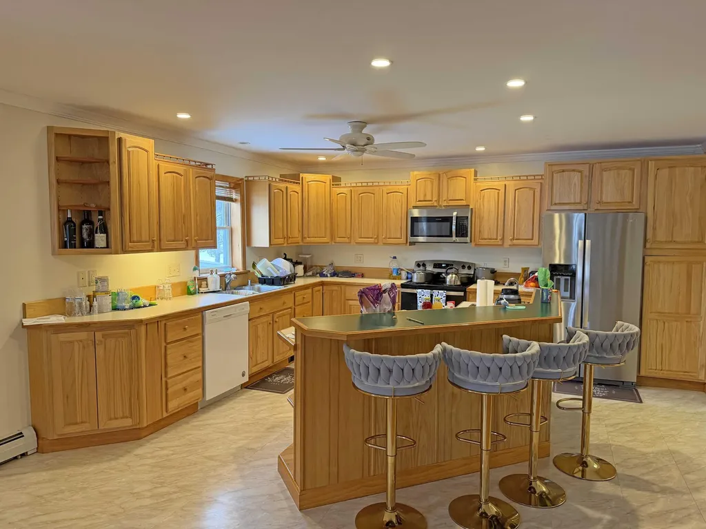 62 Spring Street Ellsworth ME 04605