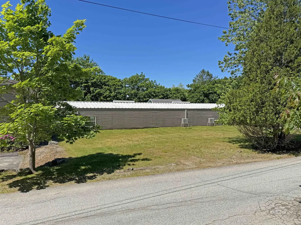 62 Spring Street Ellsworth ME 04605