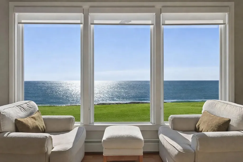 10 Sunny Bank Road Cape Elizabeth ME 04107