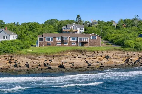 10 Sunny Bank Road Cape Elizabeth ME 04107
