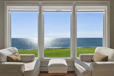 10 Sunny Bank Road Cape Elizabeth ME 04107